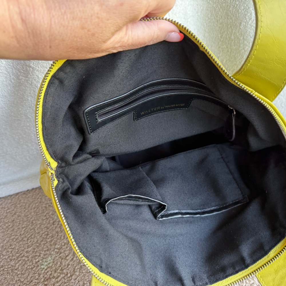 **RARE** Walter Baker Trapunto Yellow Shoulder Bag Leather EUC - Picture 4 of 16